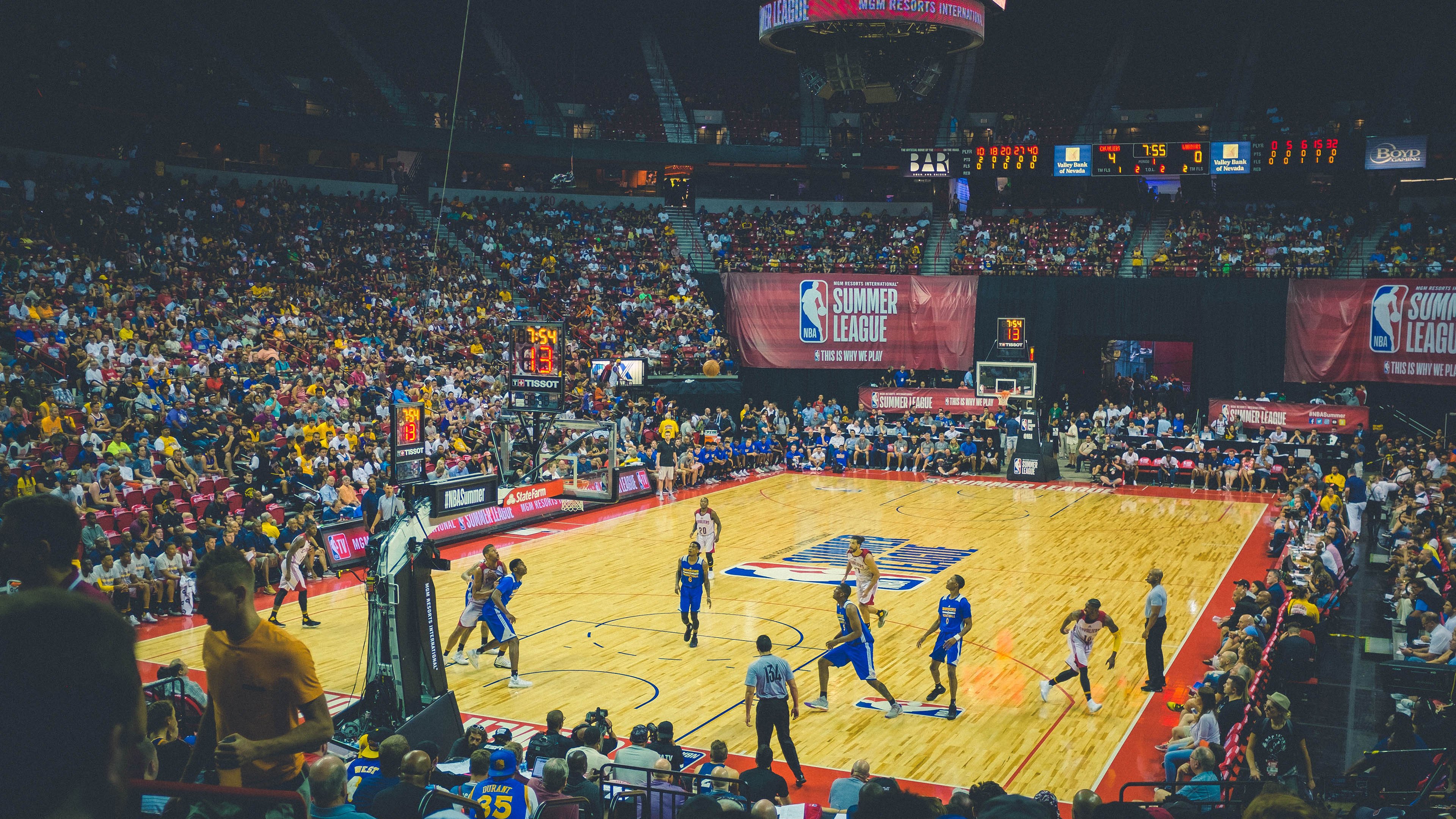 NBA球队后场防守策略，nba后场球员
