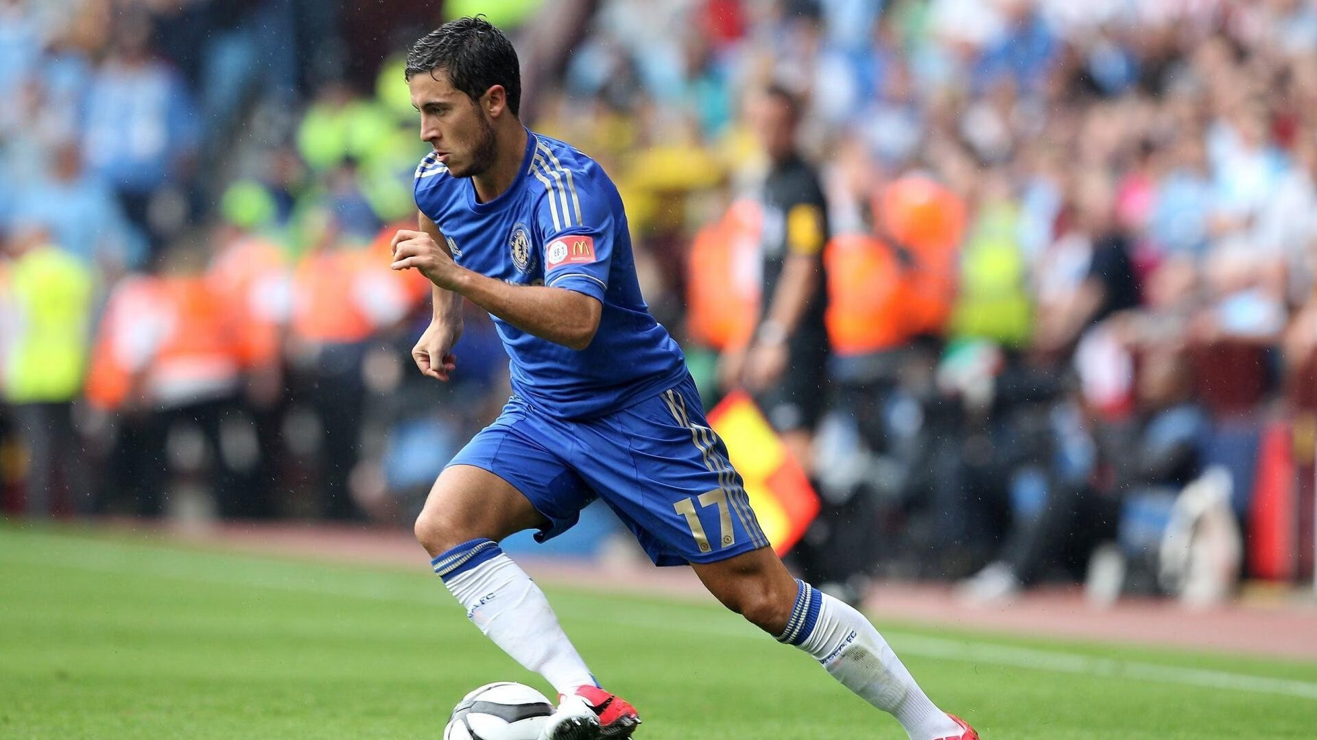 开云体育app官网-中国足球是否建立以人为本的青训长期跟踪机制，中国足球青训将来的发展